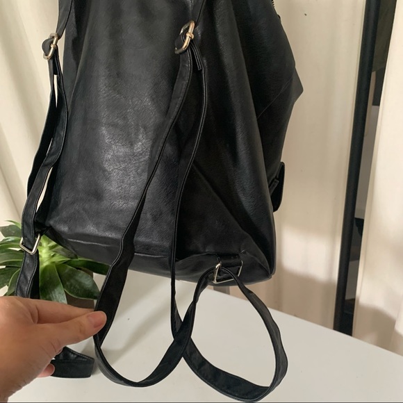 Cute Faux Leather Backpack Bag Divided H&M - Picture 7 of 15